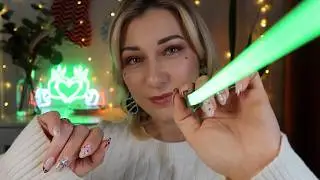ASMR Tingly mouth sounds (tktk, clicky, pluck, sk) & hand movements