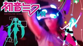 🌟 Marifer Checks Out Hatsune Miku VR 🍜
