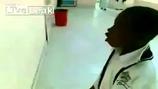 Saudi Kid Imitates Siren