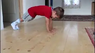 Мальчик красавчик