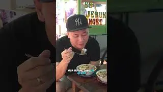 Hati hati ada cabe di dalem baso! #kulinerindonesia #ngeshortsbareng #kulinerjakarta