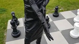 LadyIVE LADY in leather outfit-checkmate
