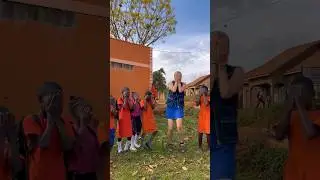 They randomly came up to me and wanted to dance🥹😍 