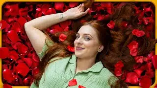 When She’s a Hopeless Romantic