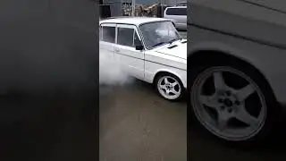 ваз 2106 бернаут
