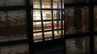 Стеклоблок. Здание из стеклоблоков.