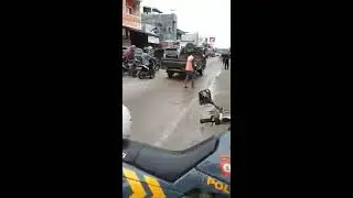 viral tentara vs dua polisi malah polisi yang di hajar sampai babak belur di kupang NTT