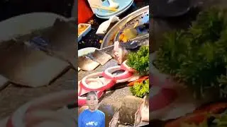 Restoran ini menyajikan ikan yang masih hidup