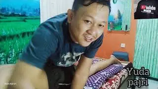 kaki nyah di pijat,someone wakes up,engga kalah sama anak muda,
