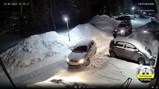 Внимание штраф за парковку у подъезда: #УЛЬТРАБЕСЕДА #РОССИЯ #КОСТОМУКША
