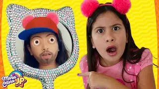 Maria Clara e os e espelhos mágicos que muda o rosto ❤️ Maria and magical mirrors changing faces