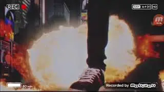 За кадром я роняю Запад