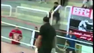 Прикольное видео про борьбу на ринге!Нефиг выпендриваться!