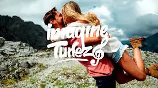 Uplink & Alex Skrindo - Me & You (feat. Axol)