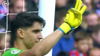 تصديات ولقطة إصابة ياسين بونو أمام أتلتيكو مدريد   الدوري الاسباني   2018 01 20