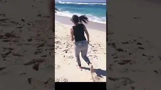 Aura kasih di pantai 