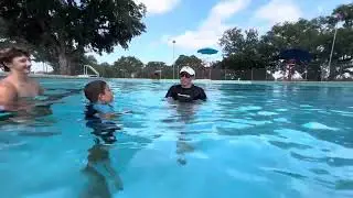 How to teach swim lessons role to the back part 4