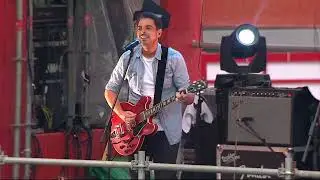 Don't Look Back in Anger, Helium3 Oasis cover HK Stadium