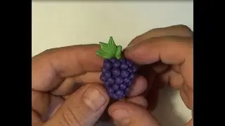 Виноград из пластилина