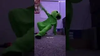 Plantas versus zombies cuando nadie los ve