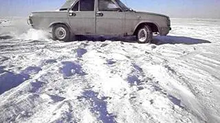 неубиваемая волга.AVI