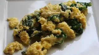 Scrambled Eggs with Goat Cheese and Spinach