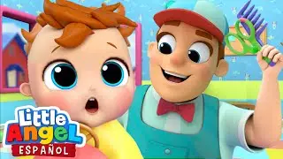 El Primer Corte de Cabello de Bebé Juan | Little Angel Español