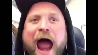 Когда любишь петь в наушниках