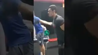 🤣🤣🤣 Подснежники в зале 
