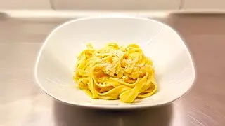 Lagar en enkel Pasta Alfredo