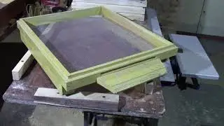 Mesh bottom multihull hive