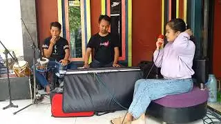 Lia oy || CINTA JADI BENCI (Adella) versi Latihan