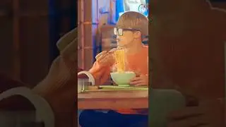 Так аппетитно и весело собрались кушать рамён🙃😁