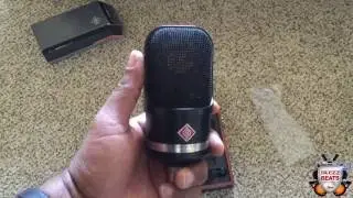 Unboxing of the Neumann TLM 107 bk