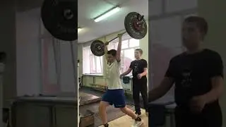 1 неделя тренировок, 25 кг,но над техникой надо было работать 💪