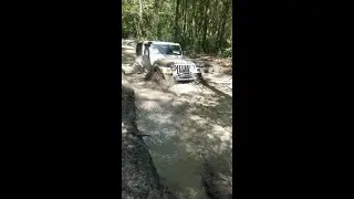Jeep Smokes Clutch Fighting Winch