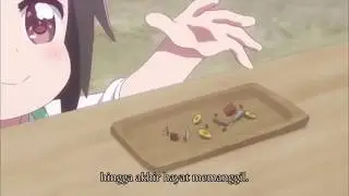 Anime girl giving money meme l Watashi ni Tenshi ga maiorita!