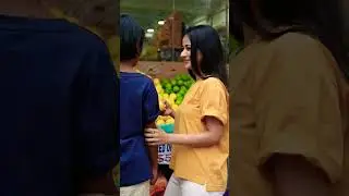 Girls in market 😀😃😄 