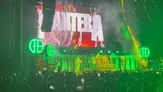 Pantera performs 