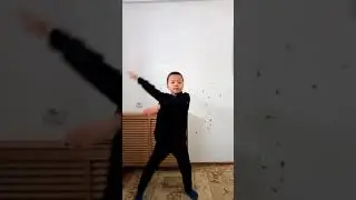 Танец зелёный няша Крипер