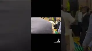 වෙඩින් එකේ සිංදු කියන්නෙ කව්ද බලන්න