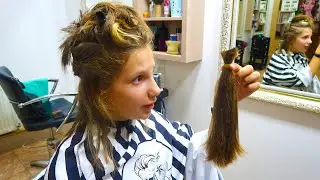 Ирочка ПОДСТРИГЛАСЬ сама очень КОРОТКО! Мама ПЛАЧЕТ!