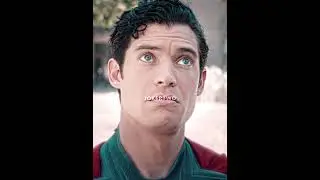 Superman tells Mister Terrific the wall isn't straight. Funny Moment (French Dubbed) / Superman 2...