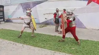 Battle of фncient Greek hoplite against the ancient Roman legionary: Ulrik vs Crisp