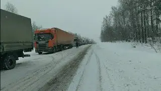 ЖЕСТЬ ТРАССА М5. В ЧЕЛЯБИНСКОЙ ОБЛАСТИ ТРАНСПОРТНЫЙ КОЛЛАПС. ПРОБКА БОЛЬШЕ 50КМ. СИЛЬНЫЙ СНЕГ