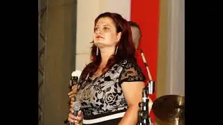 Нели Танева - хороводна китка --  Neli Taneva - horovodna kitka