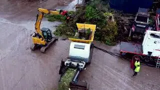 Zobacz jak UNTHA XR3000RC z łatwością radzi sobie z odpadami drewnianymi i zielonymi