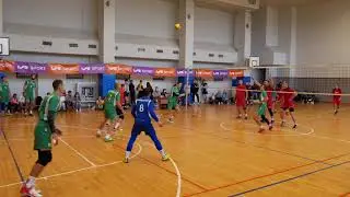 Длинный волейбольный розыгрыш с невероятным концом