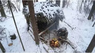 A Sudden Snowstorm in the Frozen Forest – Building a Shelter to Stay Alive