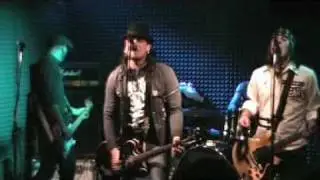 ONE TRAX MINDS-bye bye enemy-charlie was..-i'm giving all-mads-10-12-2009